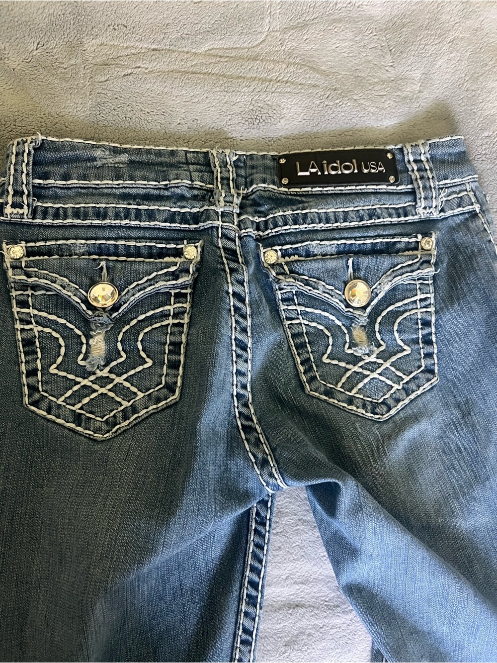 HUDSON JEANS Women’s Medium Blue Bootcut Jeans with White Contrast Stitching